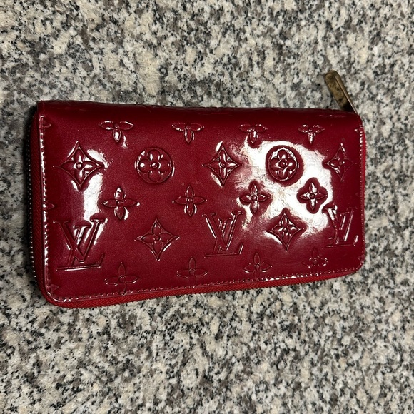 Louis Vuitton Monogram Vernis Zippy Organizer Wallet - Picture 2 of 8